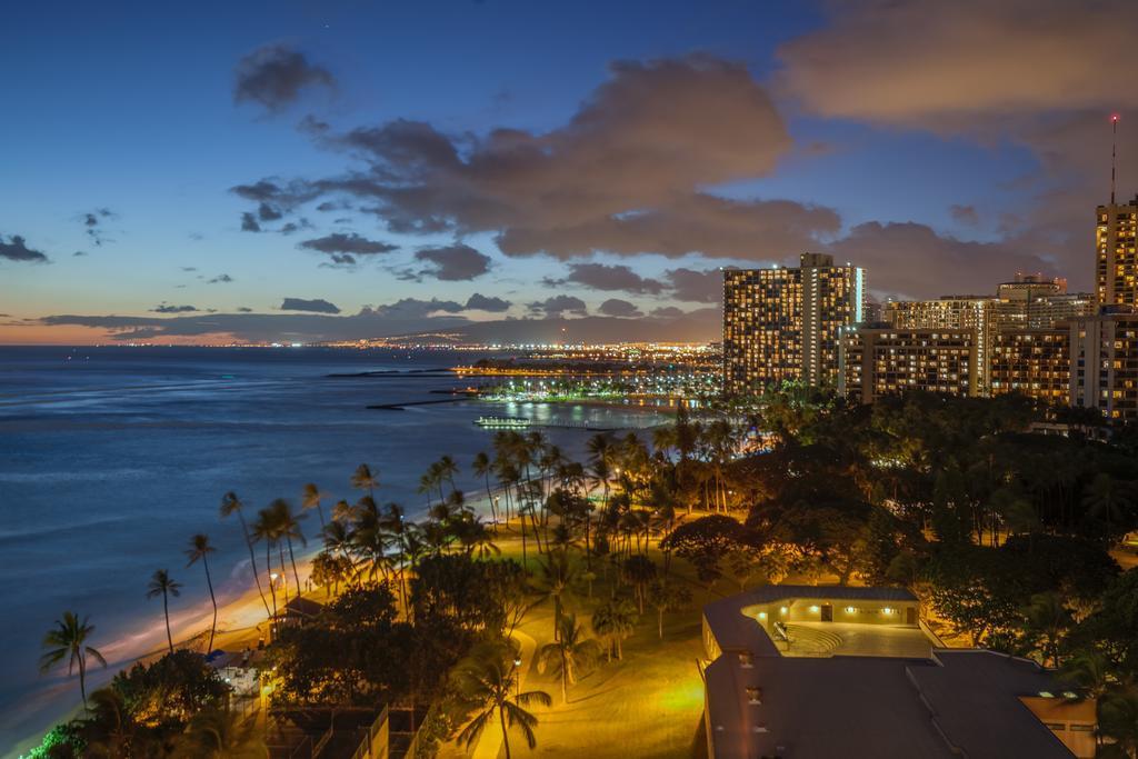 Castle Waikiki Shore Honolulu Exterior foto